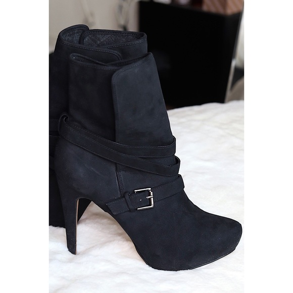 EUC Aldo Black Buckle Heel Boots - Picture 8 of 16